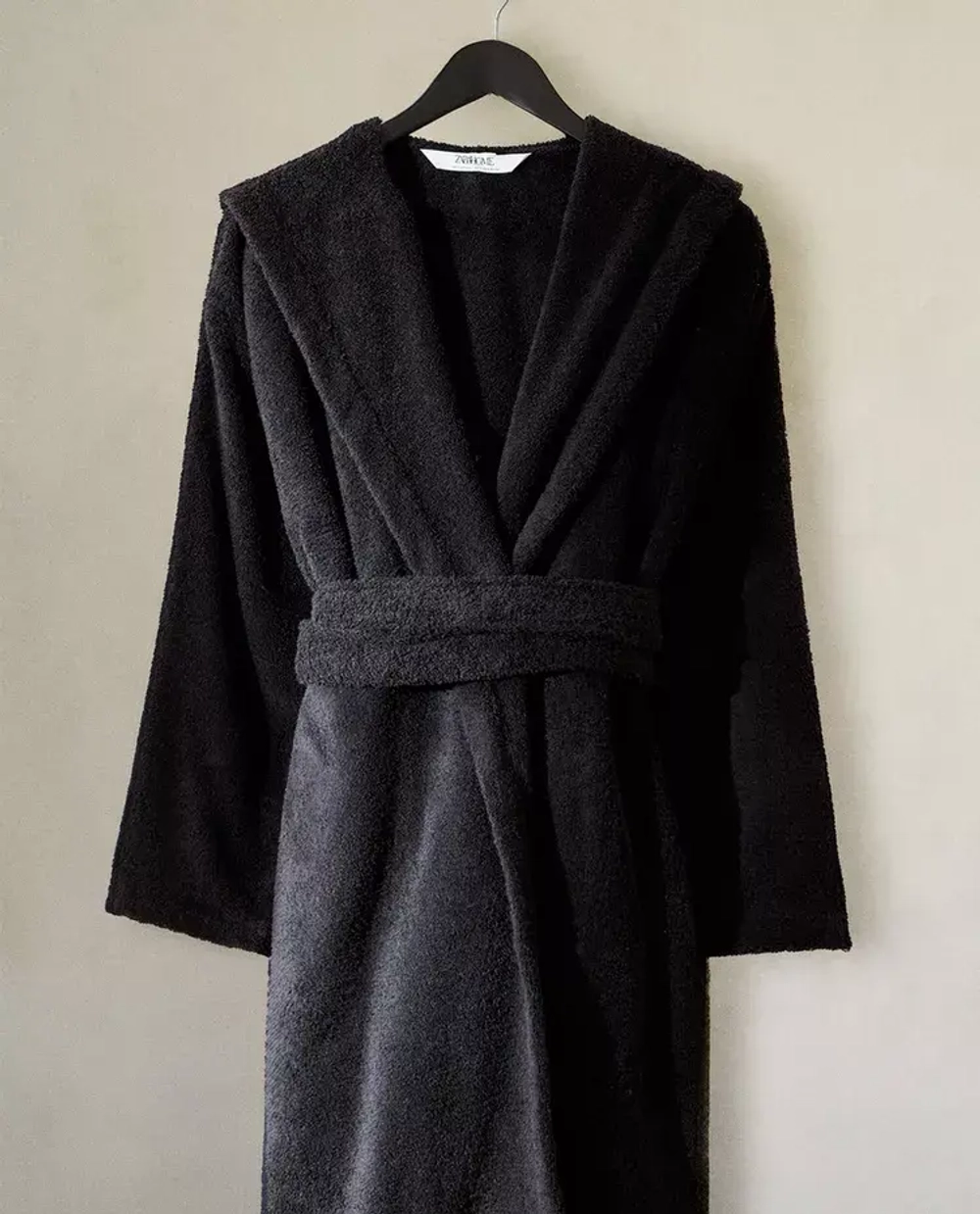 ZARA HOME ХАЛАТ ИЗ ХЛОПКА С КАПЮШОНОМ, ЧЕРНЫЙ