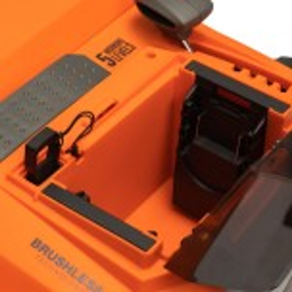 Скарификатор аккумуляторный DAEWOO DSC 3842Li без АКБ и ЗУ