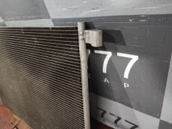 Радиатор кондиционера Mercedes E W213, C W205 БУ Оригинал A0995000454