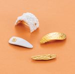 Balmain Hair Couture Заколка-клип Лист кожаная, белая Limited Edition Printemps Leather Snap Hair Clip