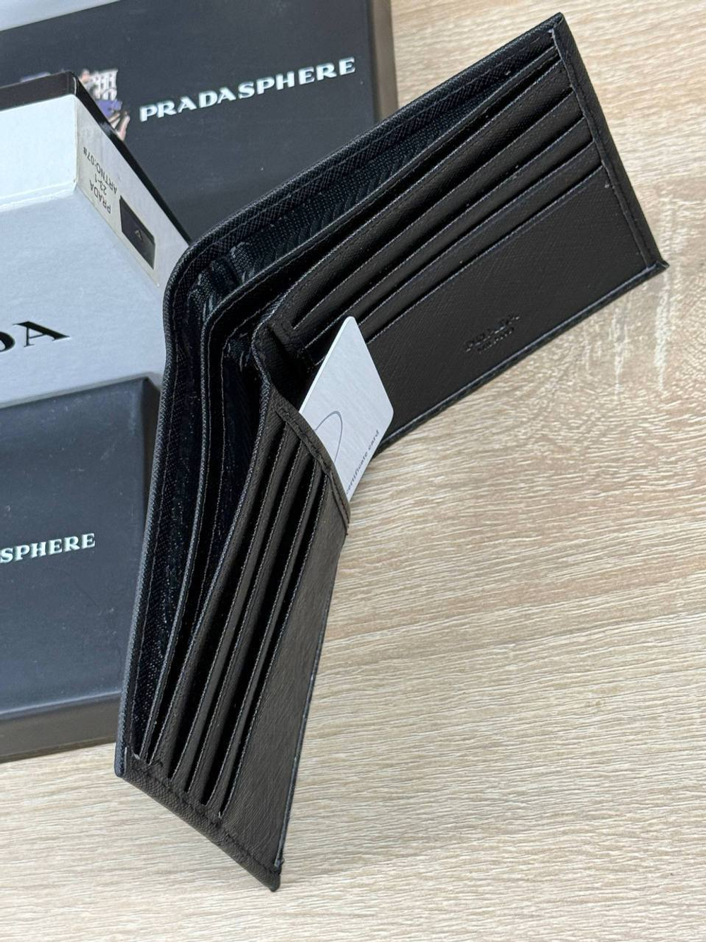 Бумажник Prada