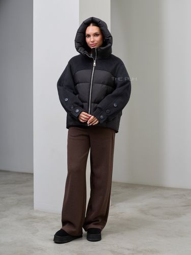 Комбинированный черный пуховик с капюшоном
