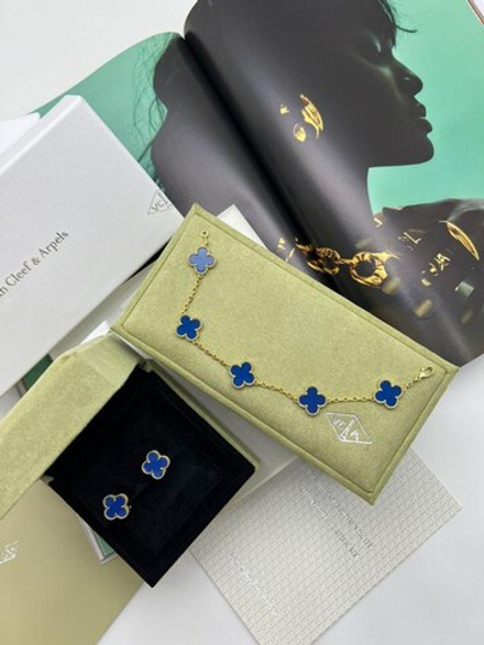 Серьги Van Cleef & Arpels