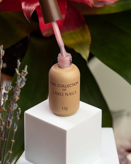 Камуфлирующая база Laro Nails Safe base 12 12ml