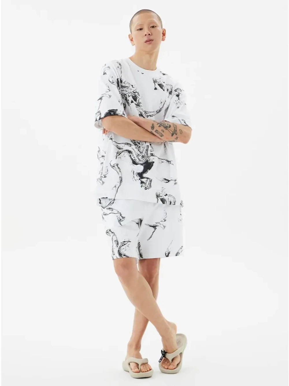 Шорты с принтом "мрамор"