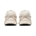 Женские кроссовки Nike V5 RNR Suede