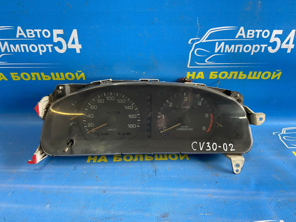 Щиток приборов TOYOTA CAMRY 1 991