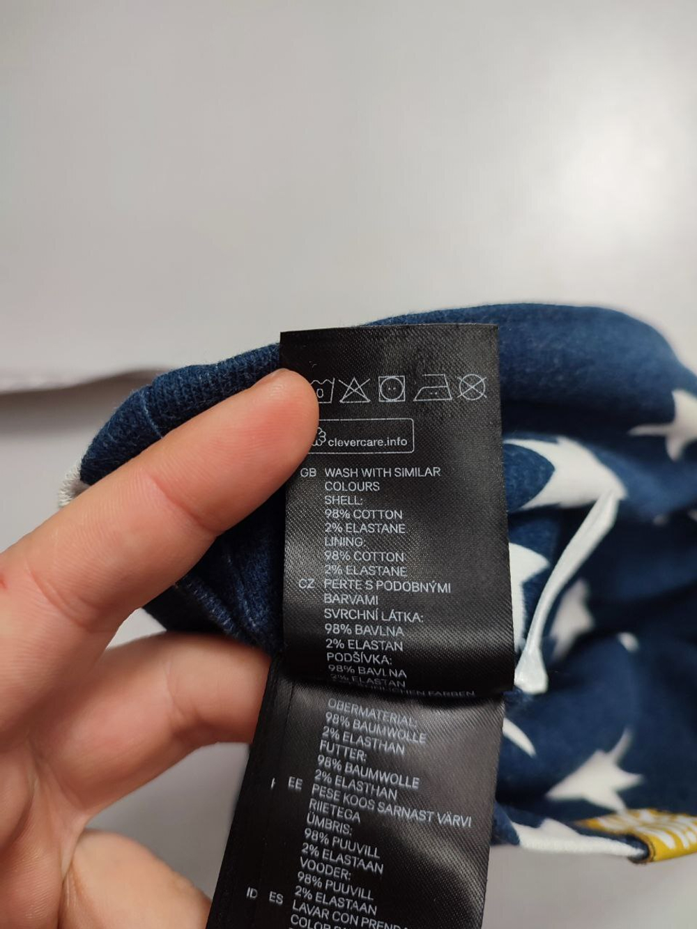 Шапка H&M тонкая на 1/2 года