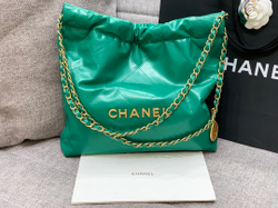 Chanel 22 Small Handbag 42 cm