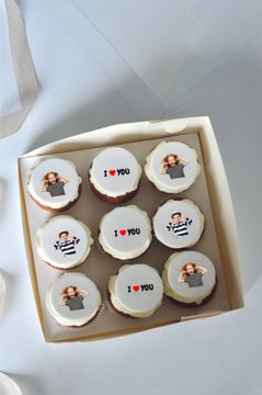 Капкейки с картинками и надписями на мастике, упаковка на 9 шт