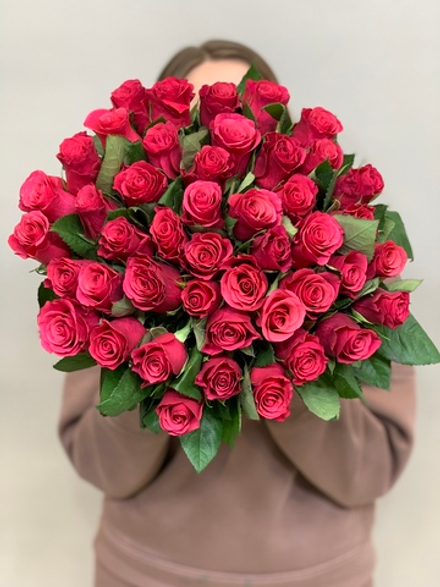 Букет 50 роз Кения 40 см в ленте розовые