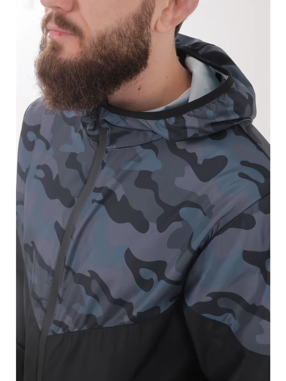 Ветровка на молнии с капюшоном без подклада