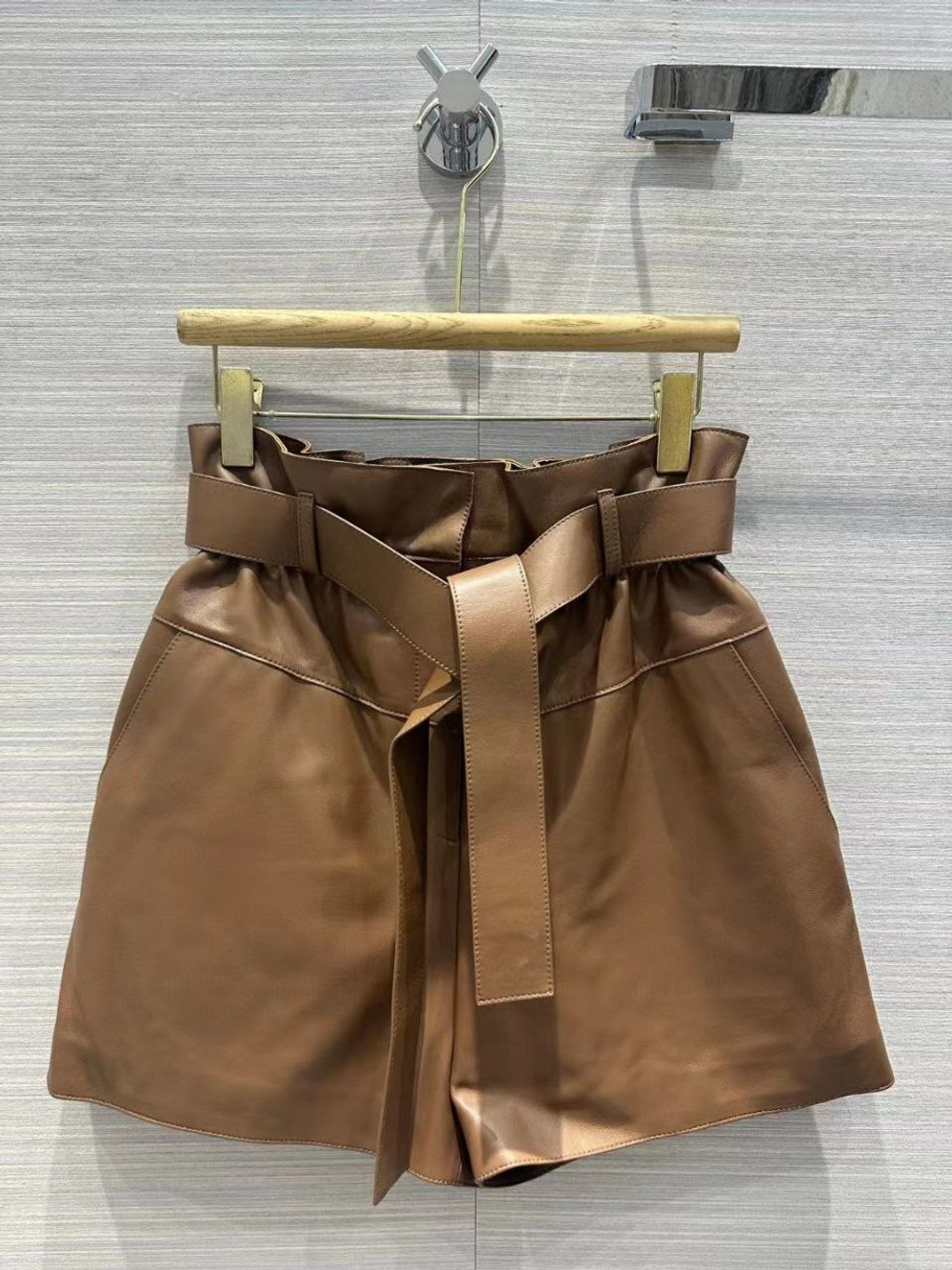 Шорты Hermes