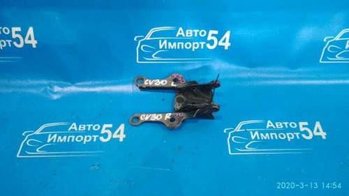 Петля капота правая TOYOTA CAMRY 1992