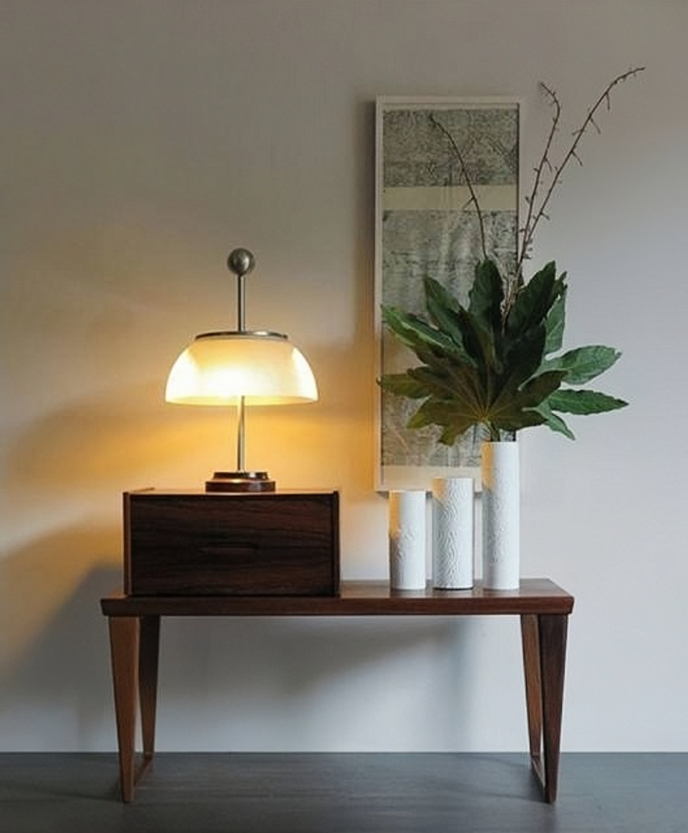 Table design lamp Alfa by  Artemide