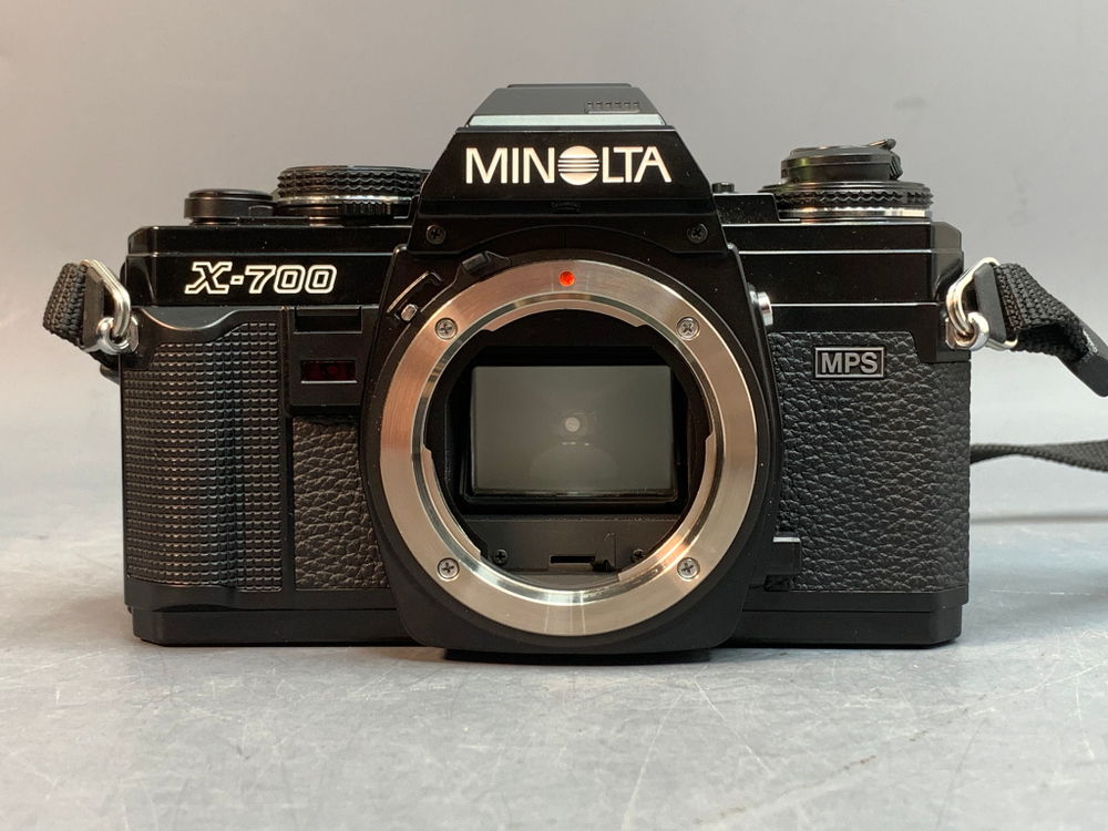 Minolta X-700 + Minolta MD 1.7/50