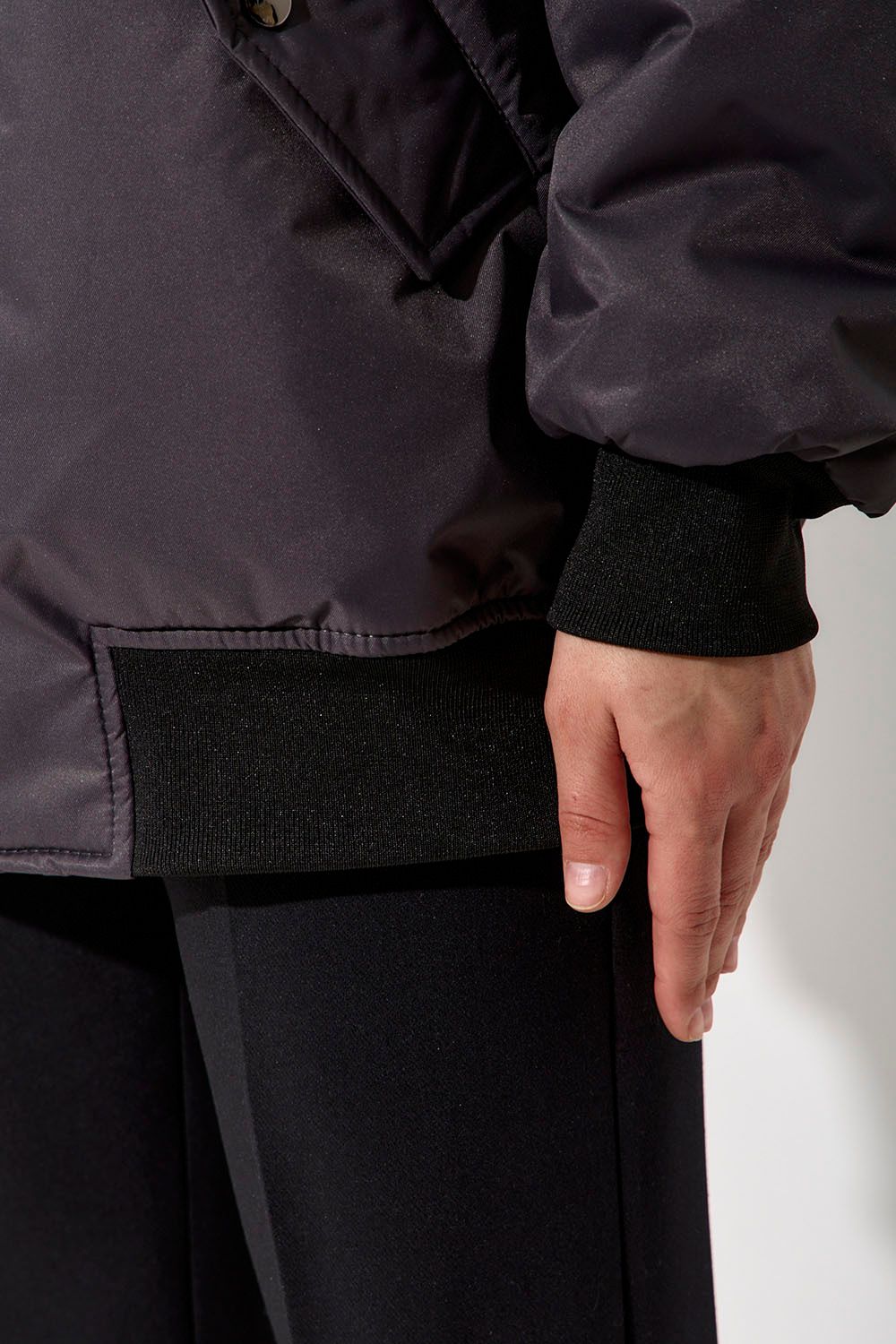 Куртка бомбер в цвете графит