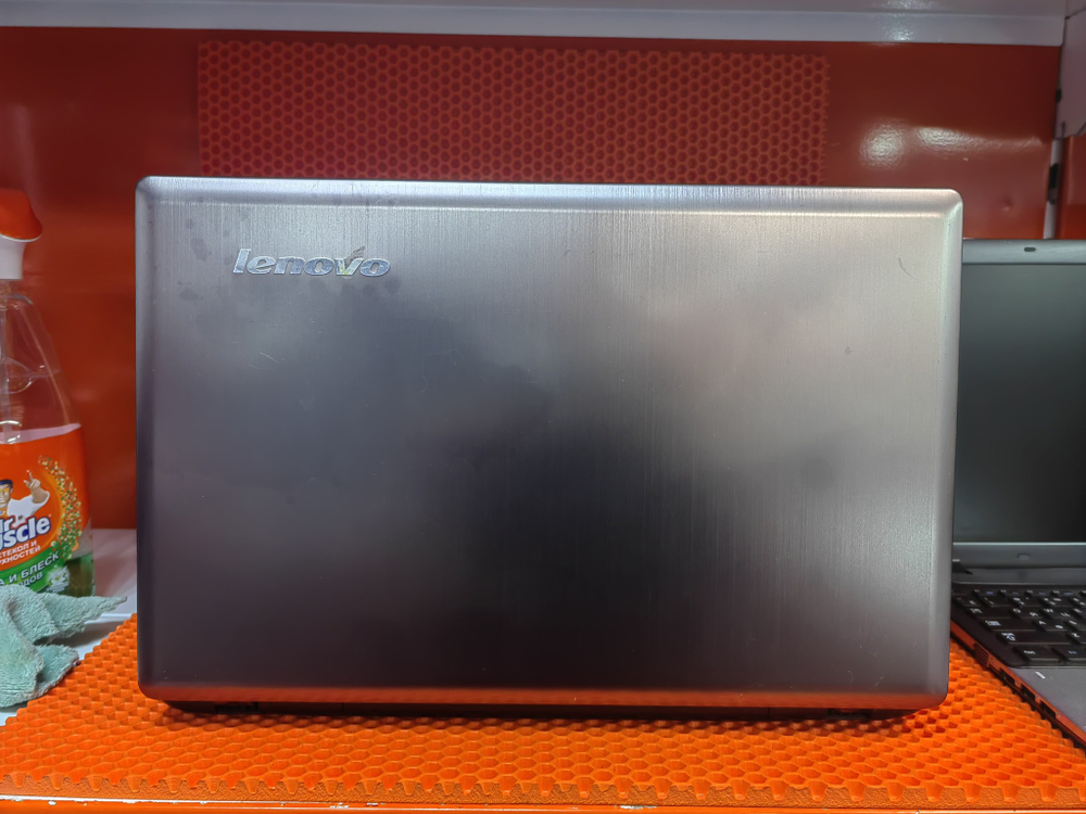 Ноутбук Lenovo z585