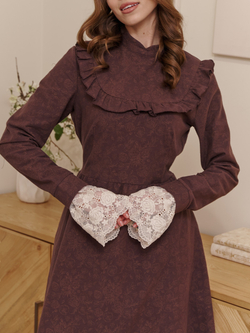 Платье с вшитой манишкой