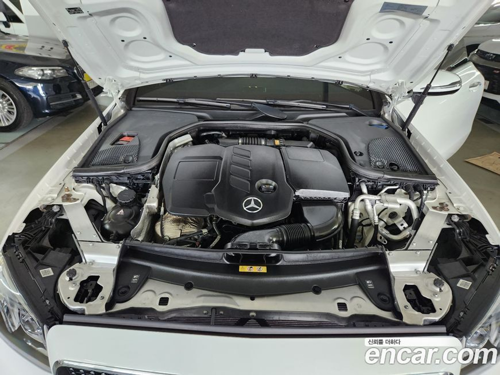 Mercedes-Benz E-Class W213 E220d Cabriolet (12.2019)