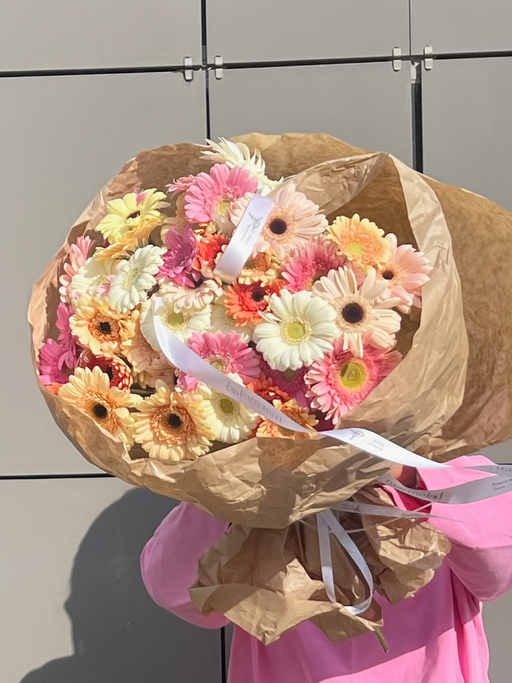 Моно букет из гербер различных оттенков