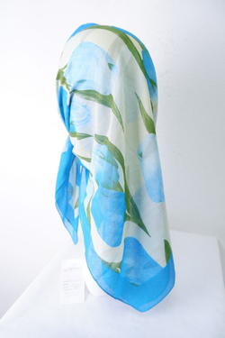 Косынка приятной расцветки