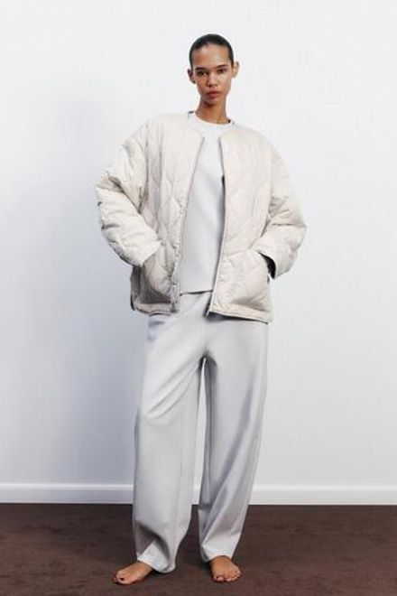 ZARA НЕПРОМОКАЕМАЯ СТЕГАНАЯ КУРТКА, ЭКРЮ
