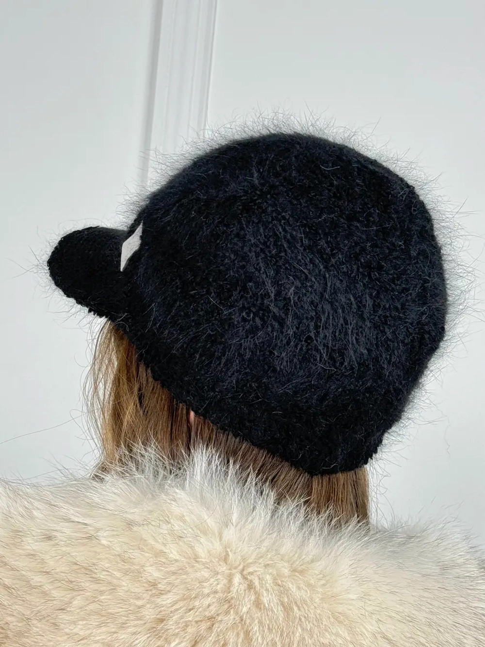 Шапка кепи зимняя с козырьком