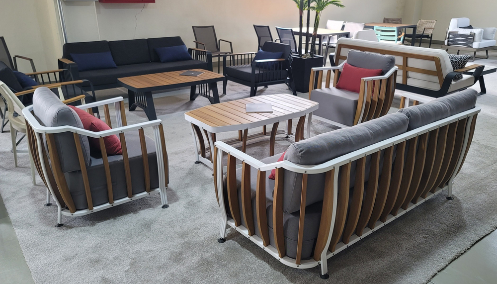 Комплект Storm Seating Set. Диван + 2 Кресла + Стол. Алюминий, ироко. Поставка 45 дней.