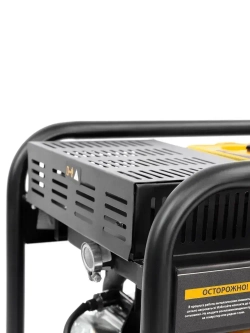 Генератор инверторный DENZEL GT-2500iF, 2.5 кВт и 212 см3 объем двигателя, 230 В и 5 л объем топливного бака, ручной стартер и 2 розетки 16 А, выход постоянного тока 12 В, 94704