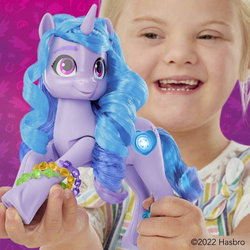 My Little Pony - Пони Иззи с блестками Свет и звук набор F3870