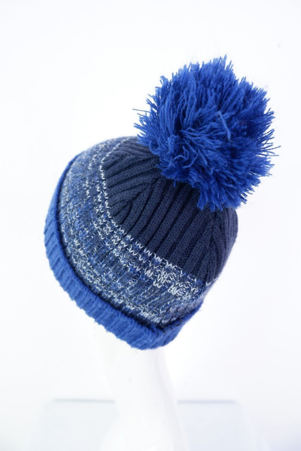 Шапка вязаная теплая