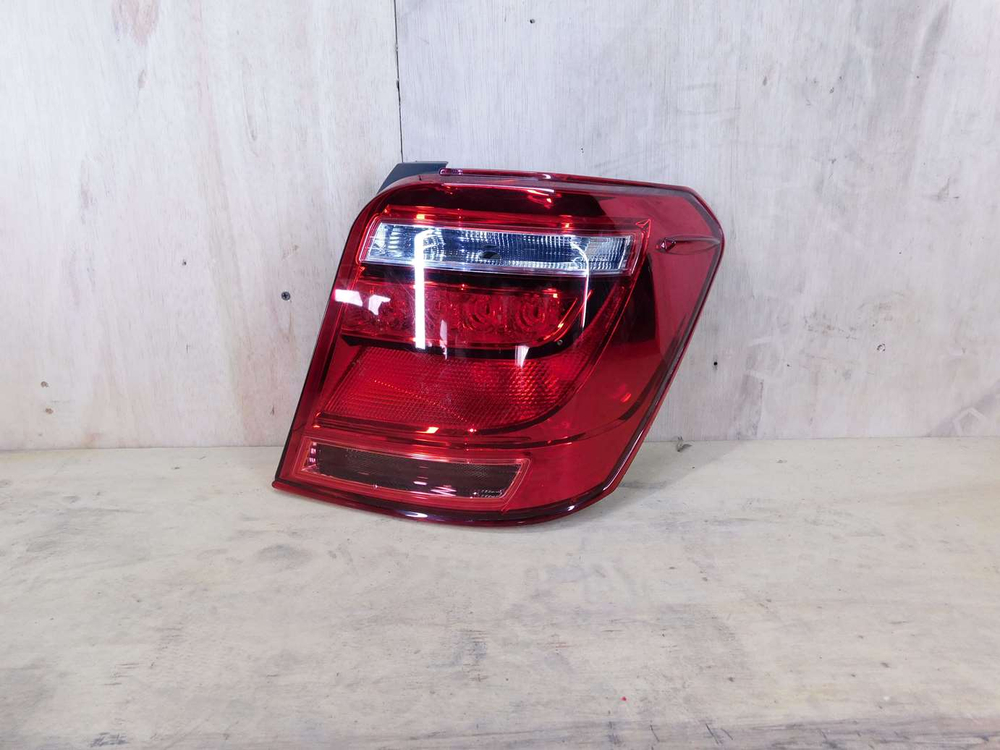 стоп правый Toyota Corolla Axio NZE161 165 12-598