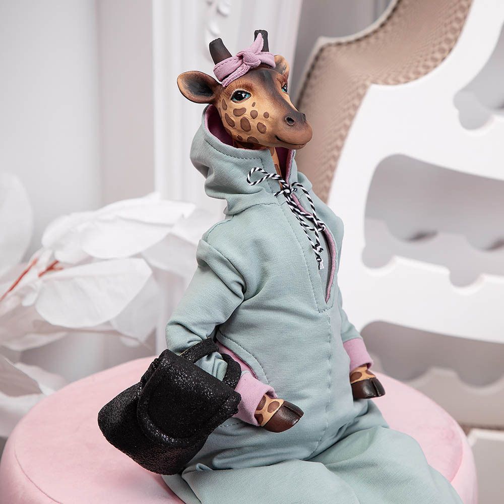 Кукла коллекционная Элли