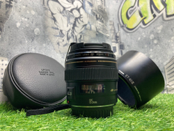 Canon EF 85mm 1.8 USM