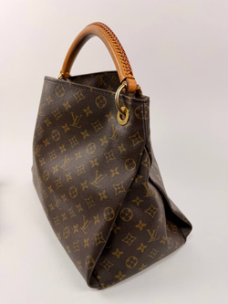 Сумка Louis Vuitton Artsy MM