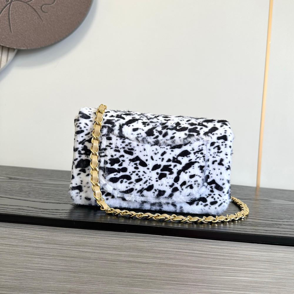 Chanel Mini Classic Handbag 20 cm