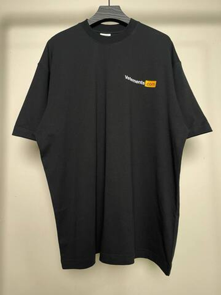 Футболка Vetements