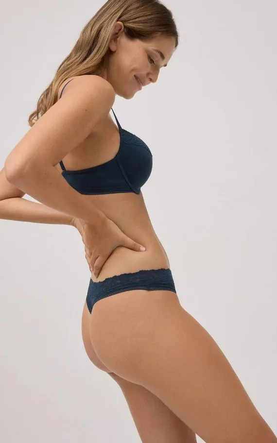 10763 Трусы стринги