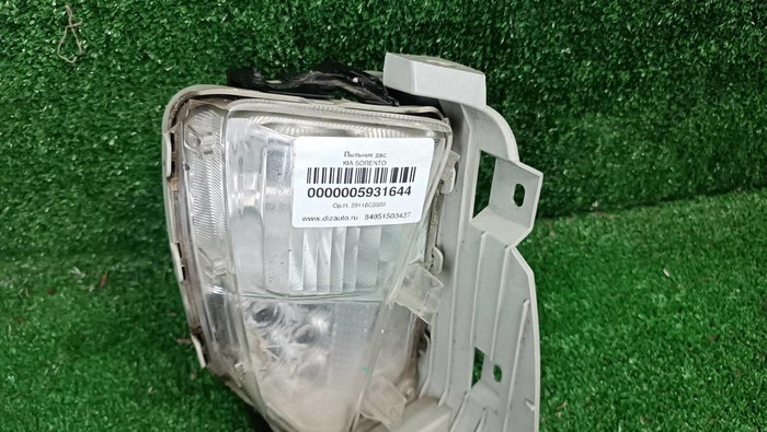 ПТФ правая Toyota Prius ZVW30 (2011-2015) LED