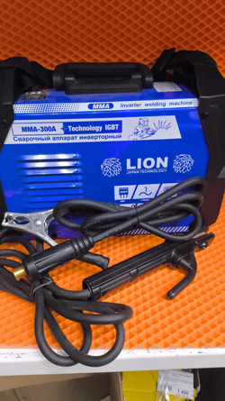 Сварочный аппарат ивекторный Lion L25-300