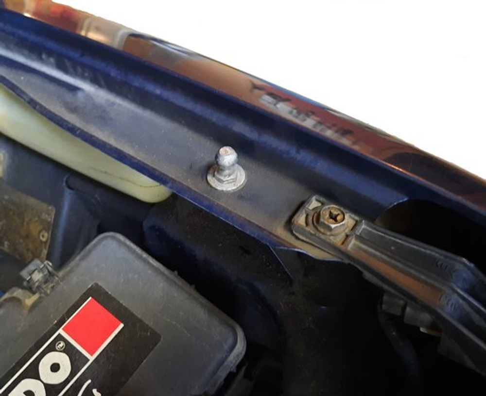 Упор (амортизатор) капота для Honda CR-V 2 (2001-2006) Autoinnovation.04-09