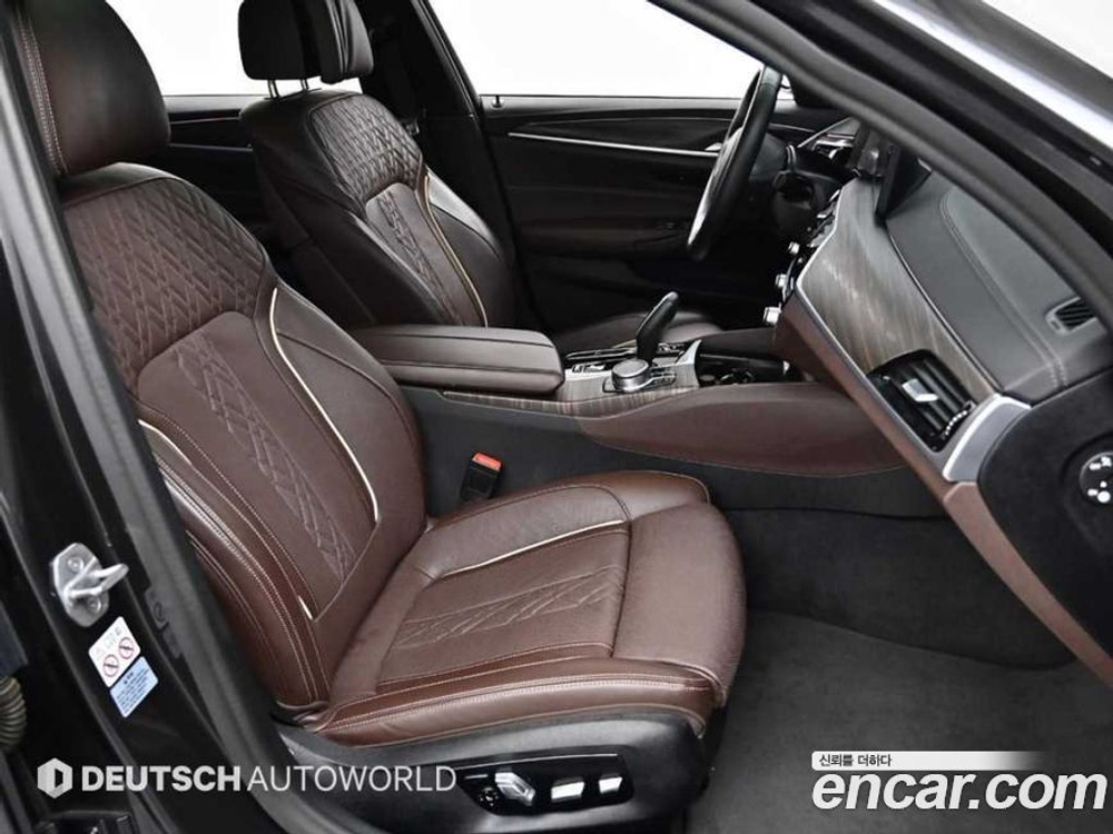 BMW 5 Series (G30) 523d xDrive M Sports (10.2020)