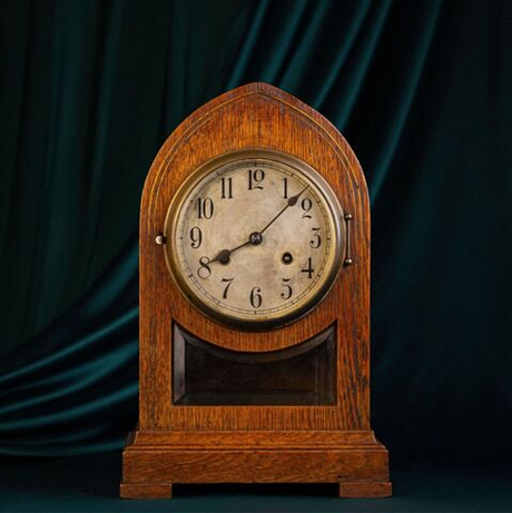 Винтаж: Винтажные настольные часы