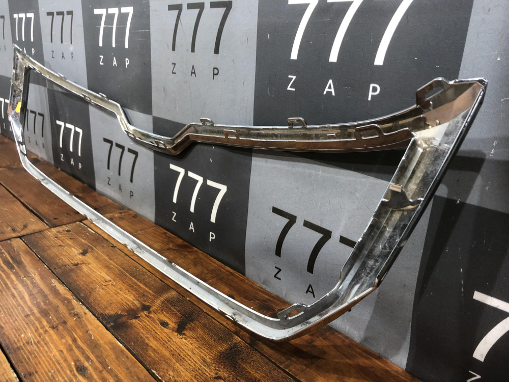 Молдинг решетки радиатора Skoda Kodiaq 16-22 Б/У Оригинал 565853761