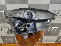 Фара правая LED Mazda CX-30 19-нв Б/У Оригинал DFR751030