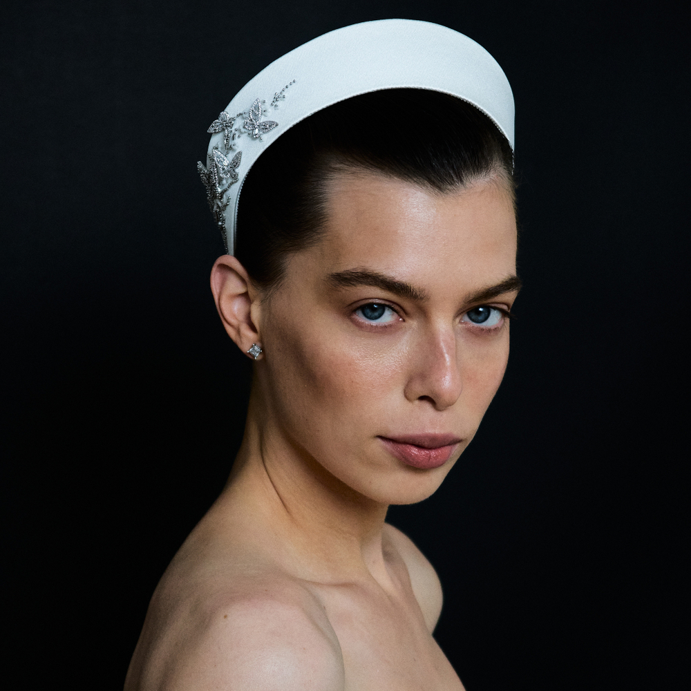 Кокошник S белый с бабочками