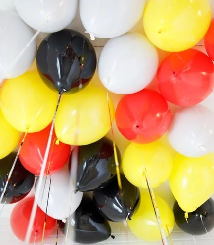 Шары под потолок в стиле "Покемон Пикачу"