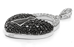 "Замок Эстерелла" - ювелирная подвеска от бренда