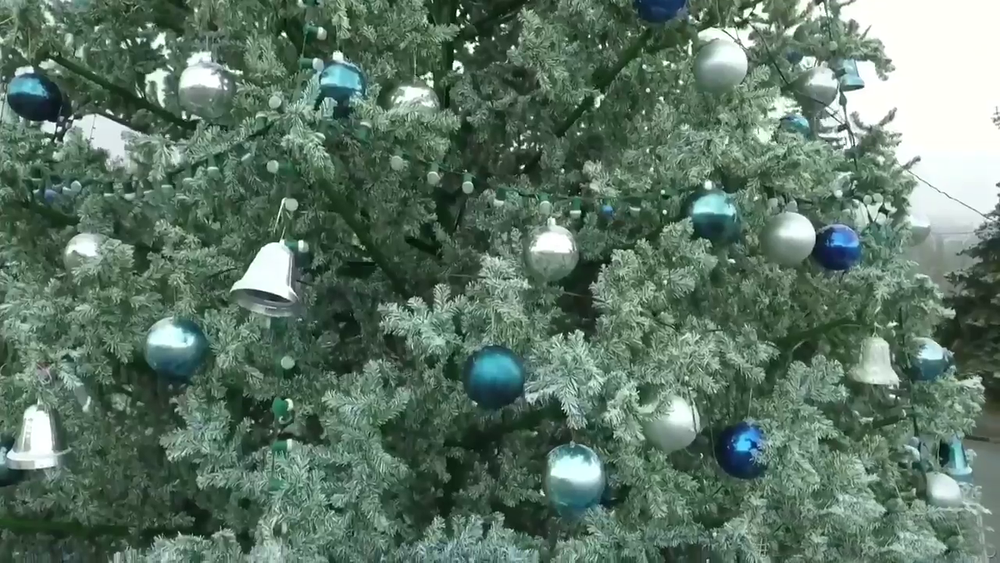 Уличная елка ствольная "Альпийская изумрудная" (пвх бело-зелёная) 3 м